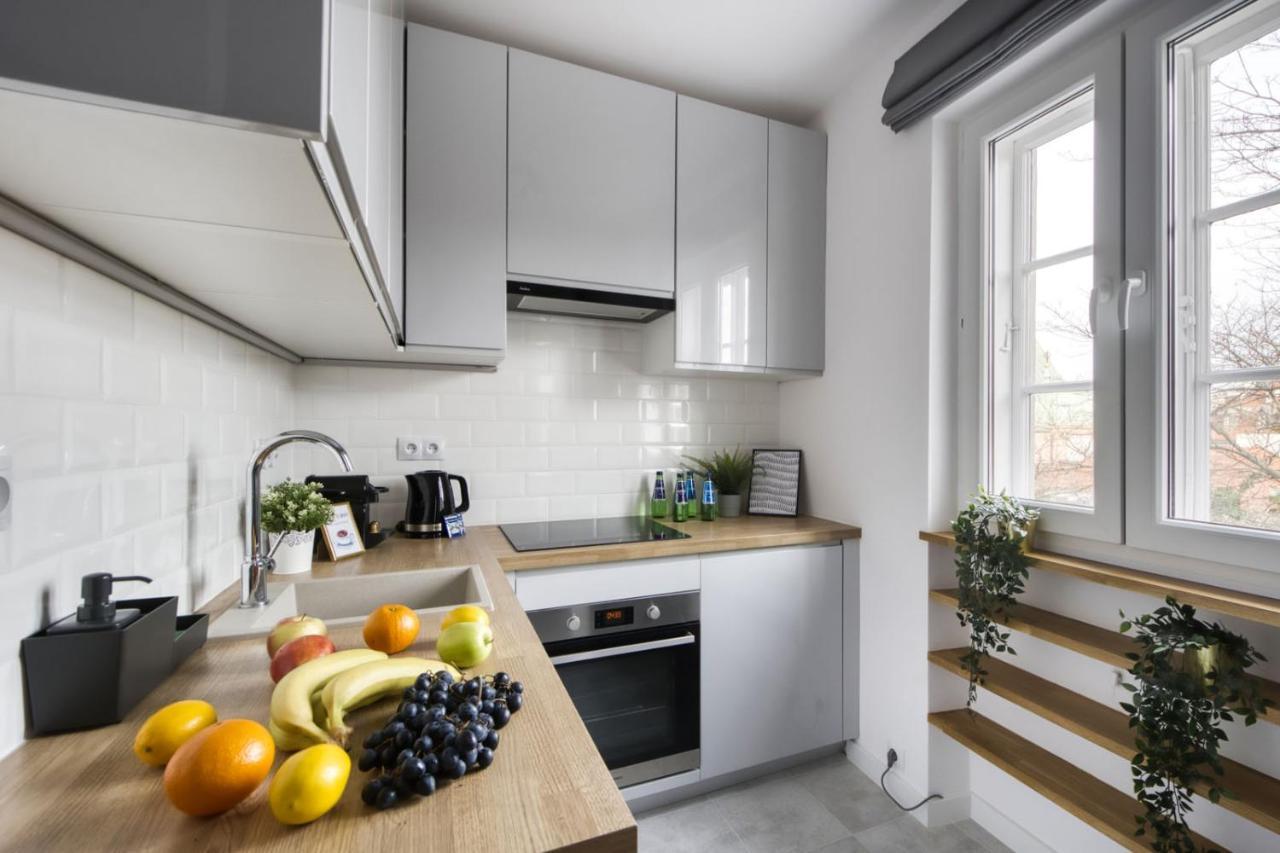 Apartment Old Town By Arrenda Warschau